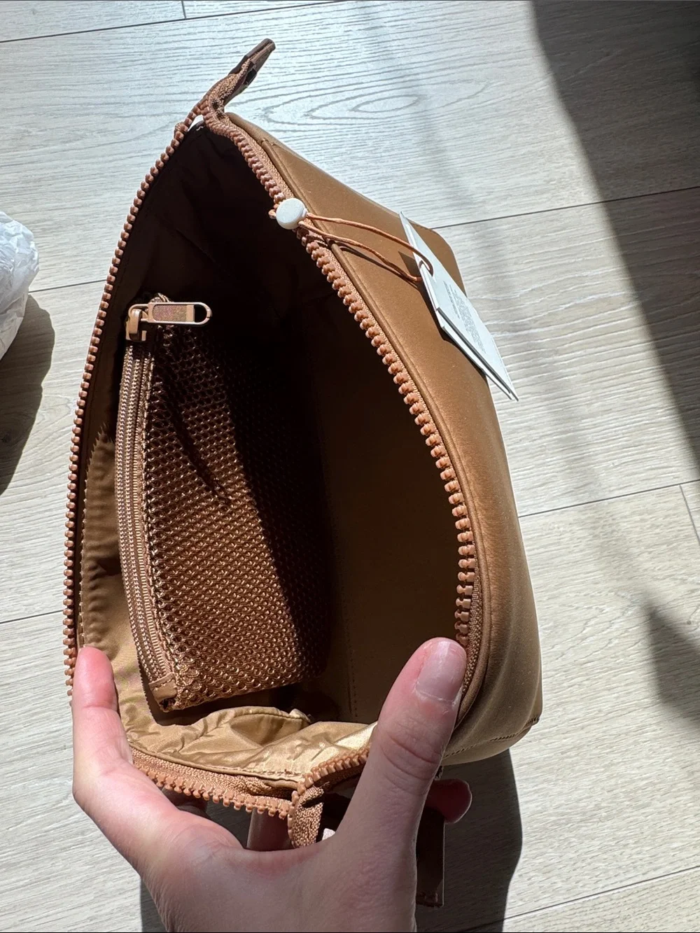NWT Quince All-Day Neoprene Toiletry Bag